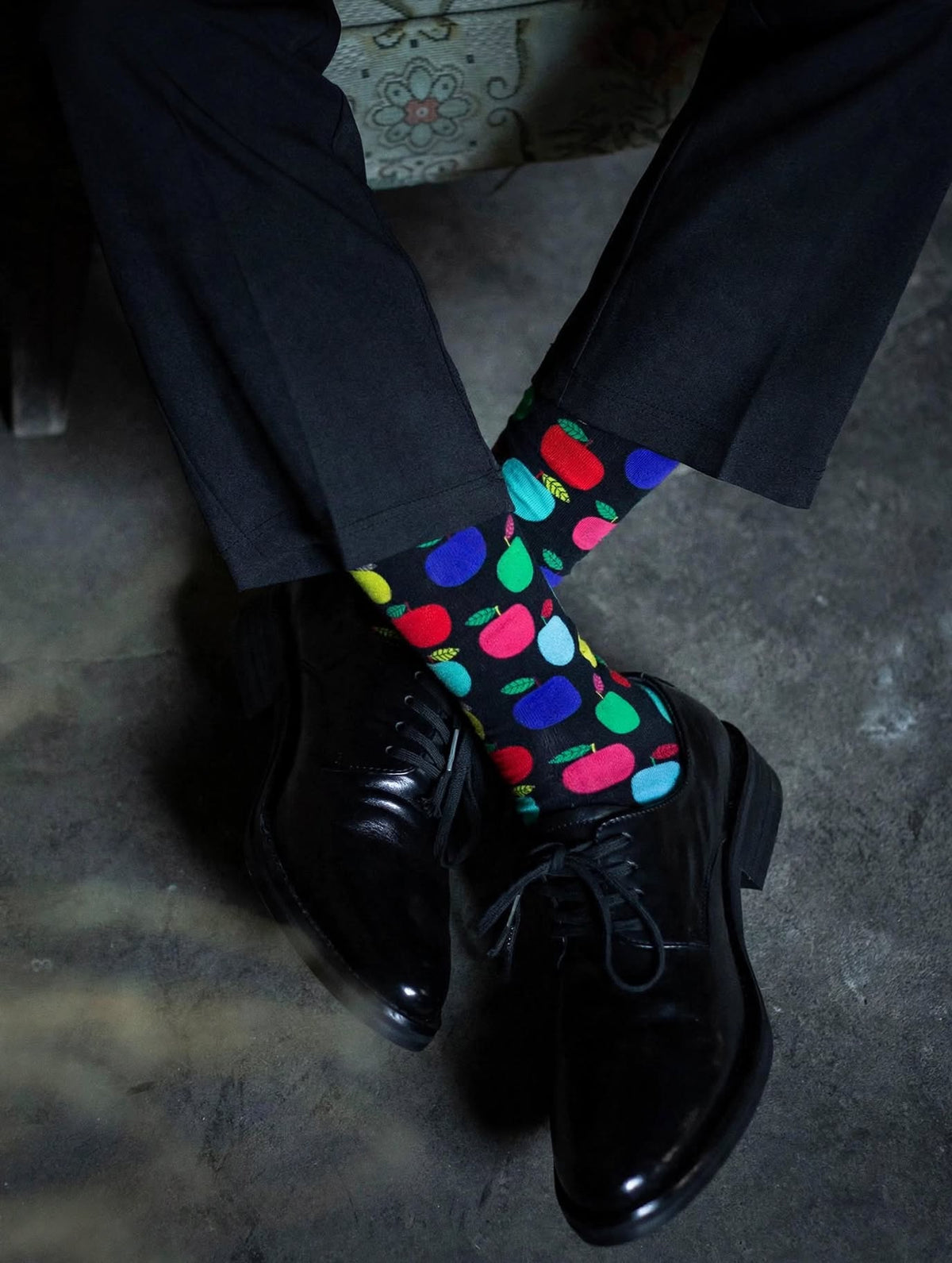 Funny apple socks – soft bamboo fruit socks and novelty gift for men