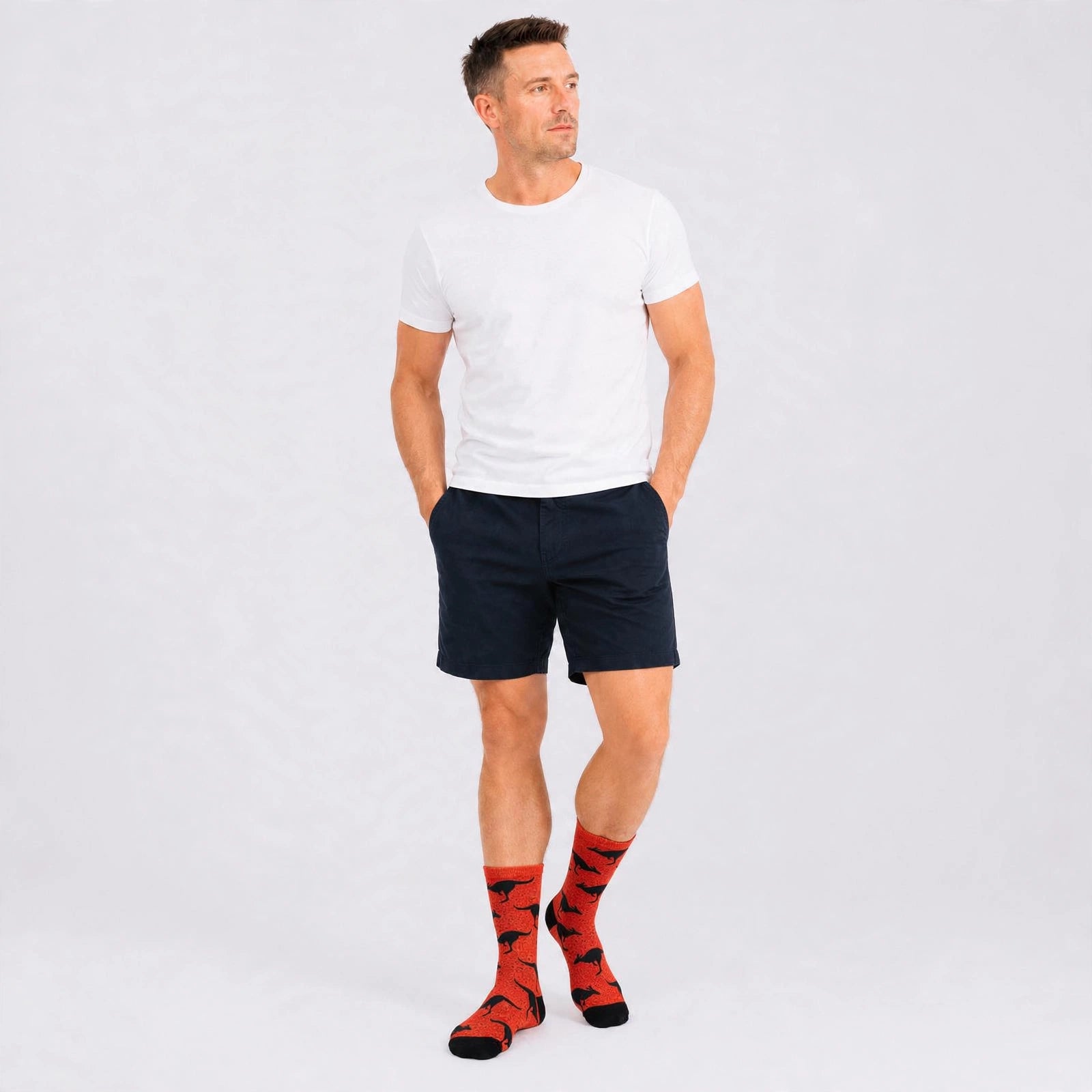 Aussie icon! Red bamboo kangaroo socks - super soft, breathable & sustainable. The perfect Australian gift / souvenir. Funny animal socks for men & women.
